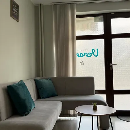 Cozy Near The Park With Huge Verandah Free Parking Wielkie Tyrnowo