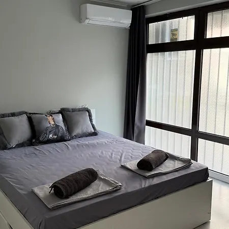 Cozy Near The Park With Huge Verandah Free Parking Appartement Veliko Tarnovo