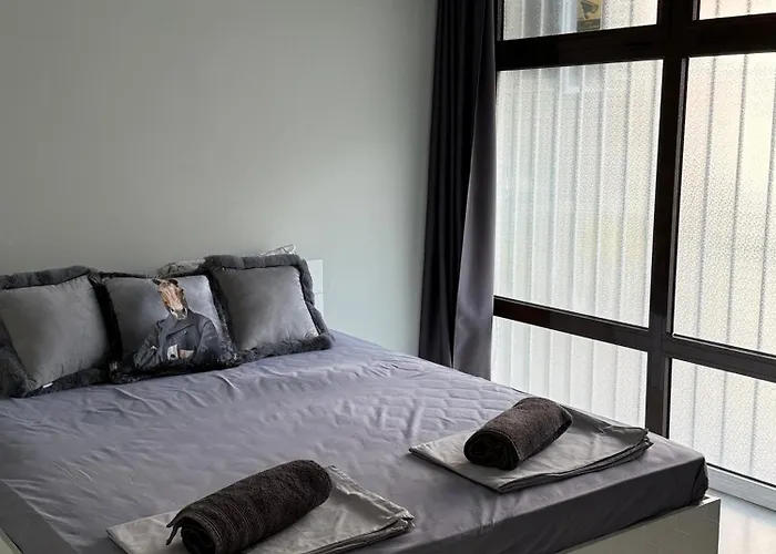 Cozy Near The Park With Huge Verandah Free Parking Appartement Veliko Tarnovo